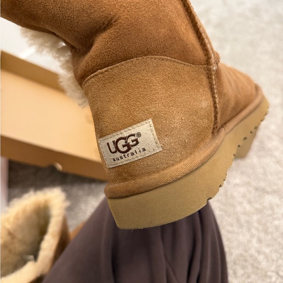 Bailey Button Ugg Australia Boots - Picture 4 of 13